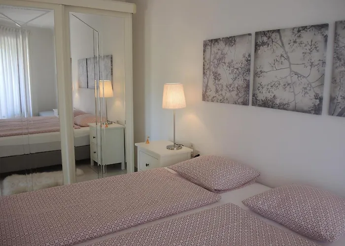 Aphrodite By Fewotessin *