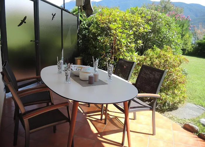 Aphrodite By Fewotessin Brissago