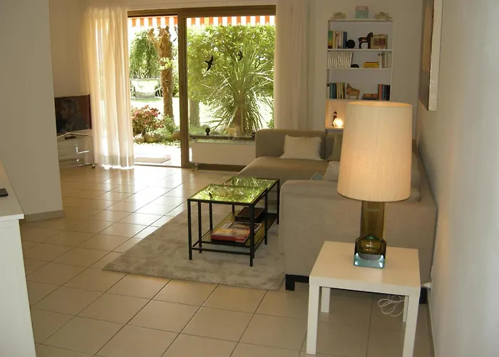 Aphrodite By Fewotessin