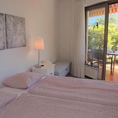 Aphrodite By Fewotessin Apartment