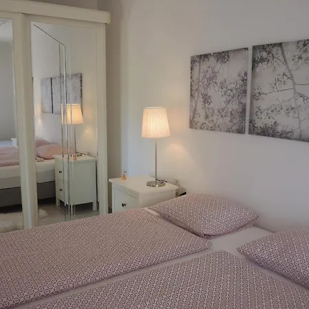 Aphrodite By Fewotessin *